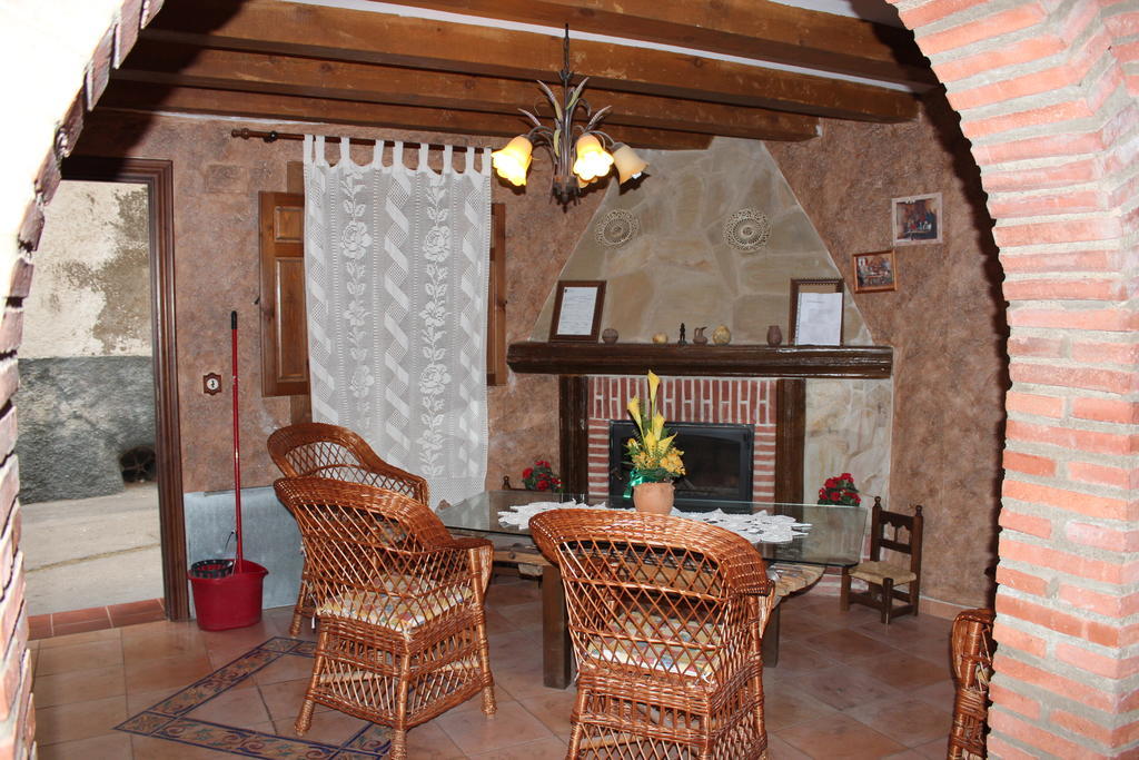 Casa Rural Laura Guest House Villafeliche Екстериор снимка